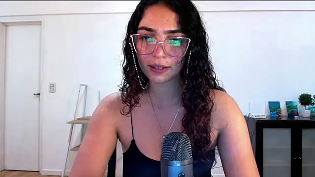 Ariagal online show from October 10, 9:31 pm