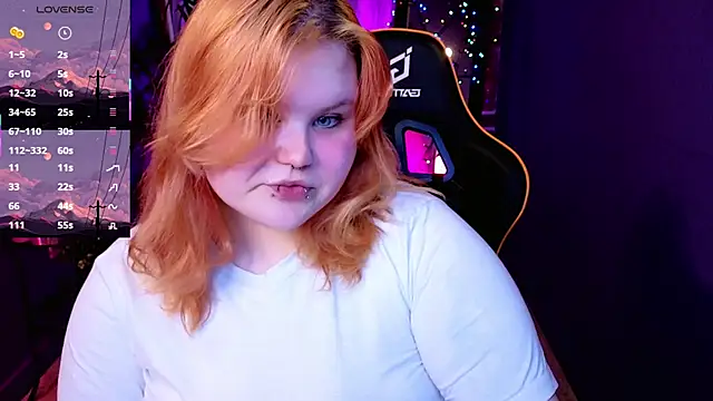 fillisfox  online show from May 26, 3:33 pm