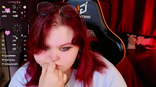 fillisfox  online show from April 4, 3:55 pm