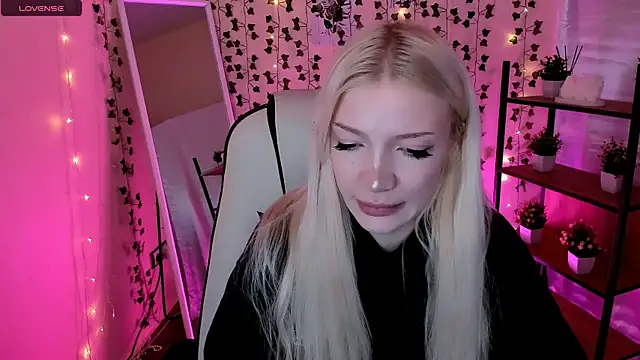 AnyaTaylor  online show from May 26, 2:11 am
