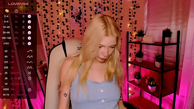 AnyaTaylor  online show from May 12, 2:20 am
