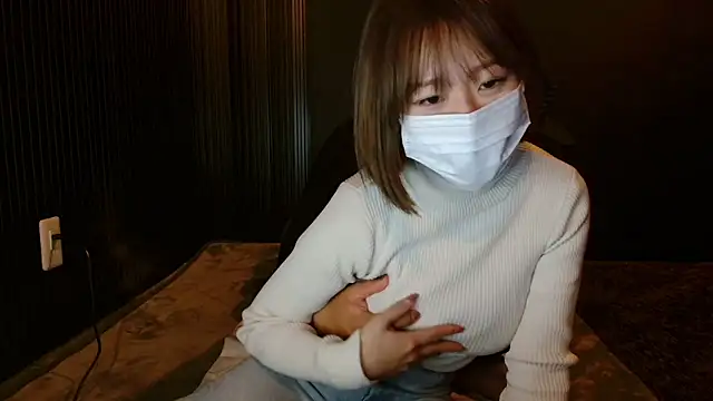 JURIO0715 online show from March 18, 3:28 pm