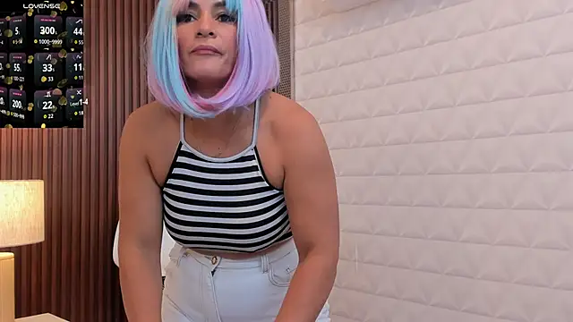 Mommy Naughty online show from May 11, 11:23 am