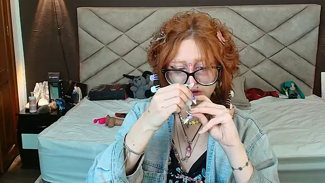 AbbyDoll OwO online show from September 24, 7:24 pm
