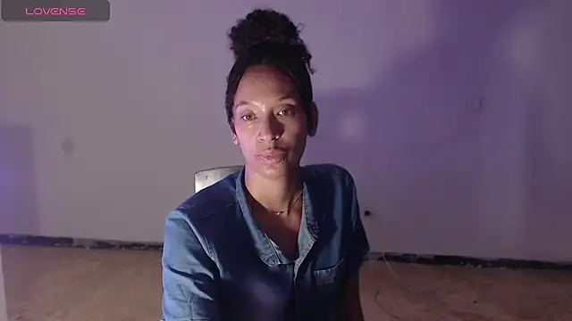 Snapshot of DonnaDidiamantti chatting on October 2, 7:30 pm DonnaDidiamantti online show from October 2, 7:30 pm