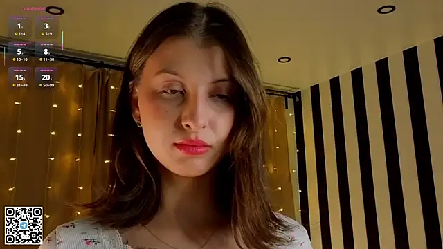 LorinaMaffitt online show from November 18, 6:20 pm