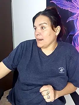 MomSex  online show from September 14, 1:42 pm