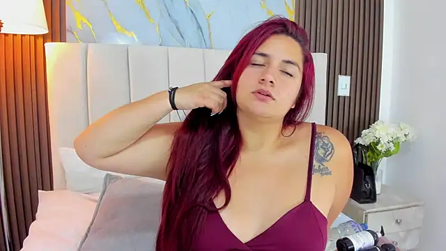 Victoria Guzman online show from May 22, 5:11 pm