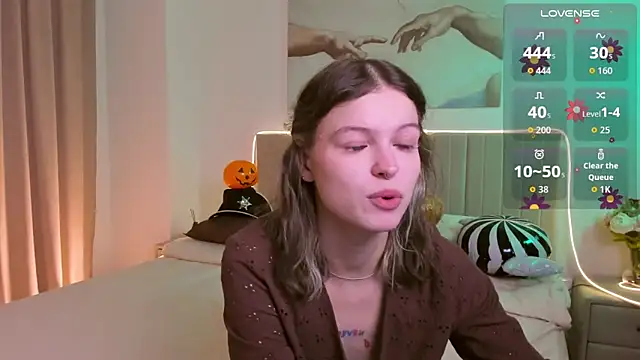 Lisa Blossom online show from October 27, 6:09 am