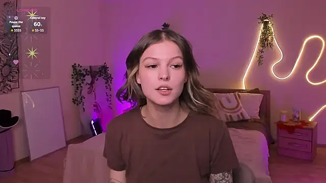 Lisa Blossom online show from July 10, 9:10 am