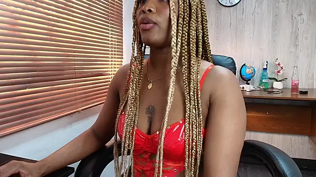 ArianaBeake online show from October 4, 9:30 pm