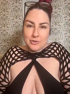 Lacey-BBW online show from November 4, 10:48 pm