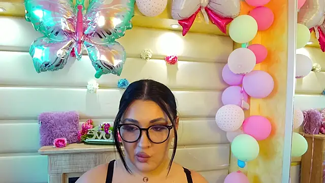 boobzilla  online show from May 4, 4:49 am