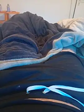 Couplefrsex online show from May 22, 10:41 pm