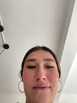 Snapshot of Isa_Villamarin chatting on September 15, 5:09 pm Isa Villamarin online show from September 15, 5:09 pm