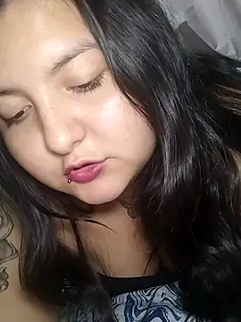 SoffiiCurvy online show from October 5, 3:33 am