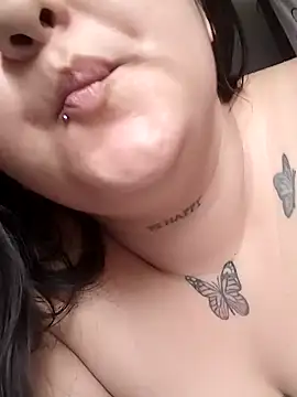 SoffiiCurvy online show from September 30, 1:28 pm