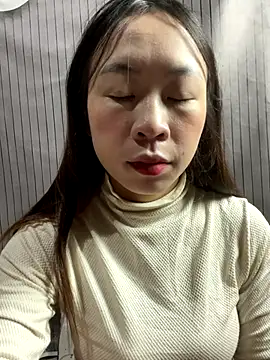 Liplipne online show from October 26, 3:24 am