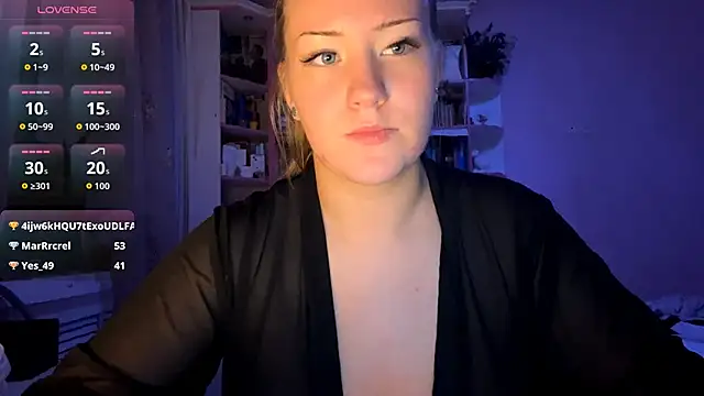 PandaFluff online show from October 10, 4:56 pm