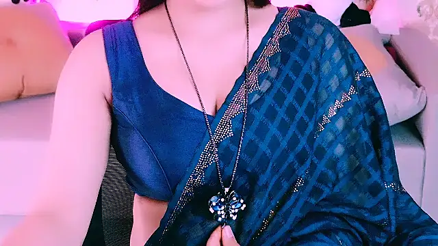 My Rose online show from February 8, 5:38 pm