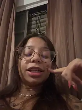 FadaPerigosa online show from April 3, 3:26 am