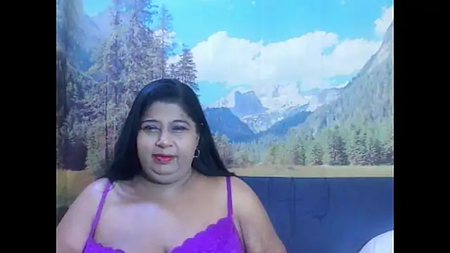 indianhoney694u online show from March 19, 5:56 am