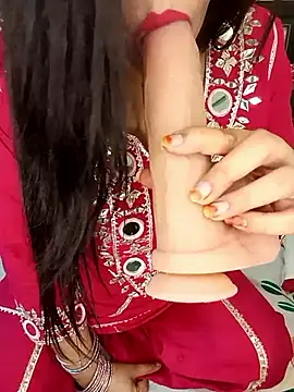 PRIYA 22 online show from May 10, 7:05 pm