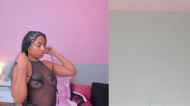 Laraebony  online show from July 21, 10:49 am