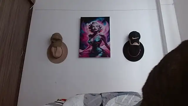 Crystal Star  online show from March 22, 4:02 pm