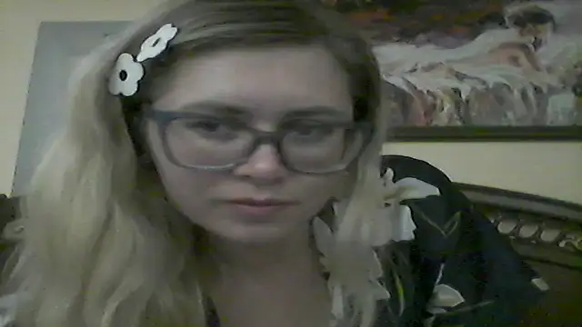 Crystal00Girl online show from November 6, 1:22 am