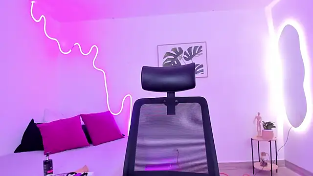 Cherrydollxx online show from September 25, 1:10 pm