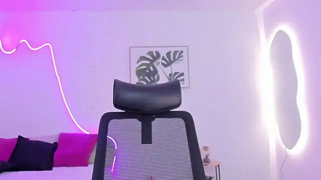 Cherrydollxx online show from October 17, 12:08 pm