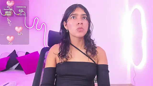 Cherrydollxx online show from October 8, 12:42 pm