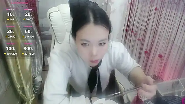 KateCondon online show from November 18, 11:22 am