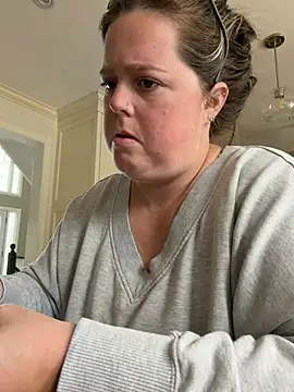 hornykitty1210 online show from April 2, 3:20 pm