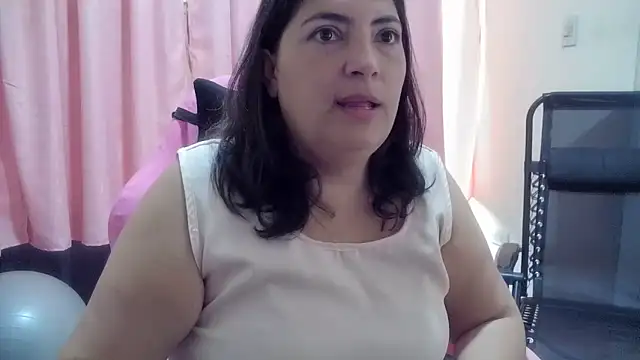lina maria99 online show from June 2, 12:17 pm