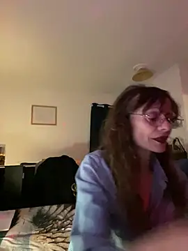 Chris06d22xh online show from May 21, 8:18 pm