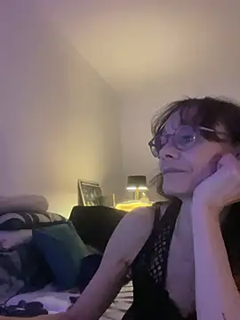 Chris06d22xh online show from February 26, 9:36 pm