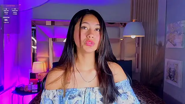Aria Joness  online show from May 13, 9:53 pm