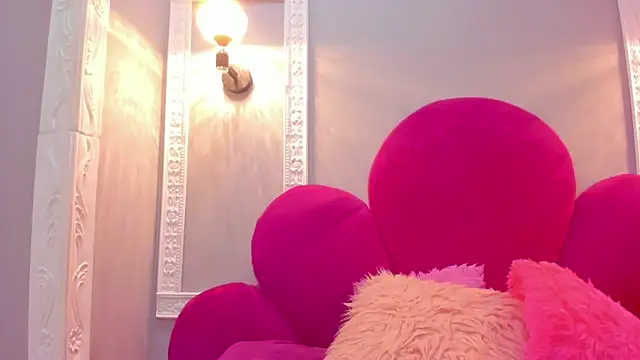 Saammy 17 online show from December 22, 8:45 pm