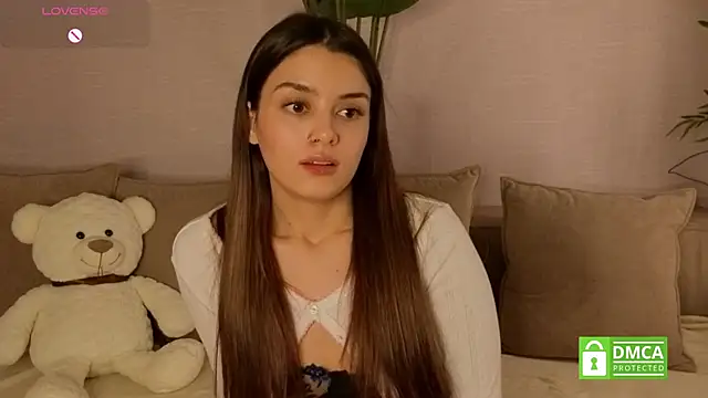 Lustr0us online show from October 4, 1:28 pm