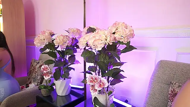 MilaCrave online show from January 13, 11:58 am