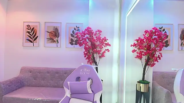 Anie johnson online show from May 6, 7:51 pm