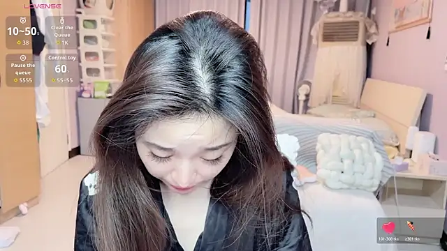 Y2Luvk online show from October 26, 10:27 pm