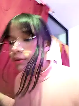 Iwarii online show from December 23, 3:32 am