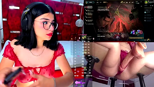 Snapshot of AriAddams chatting on September 8, 10:42 pm AriAddams online show from September 8, 10:42 pm