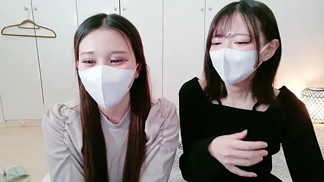 Azusa DoMybest online show from March 8, 6:39 am