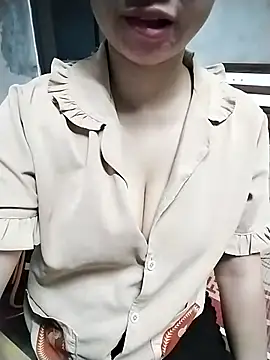 Mie rose online show from October 18, 9:01 am