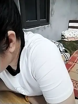 Mie rose online show from March 3, 7:25 am