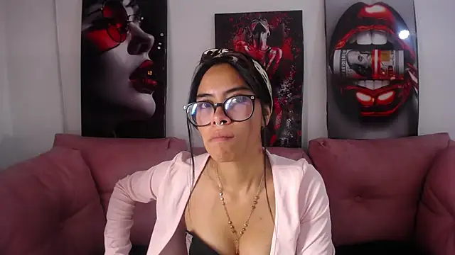 Miahotcs1 online show from May 25, 7:24 pm